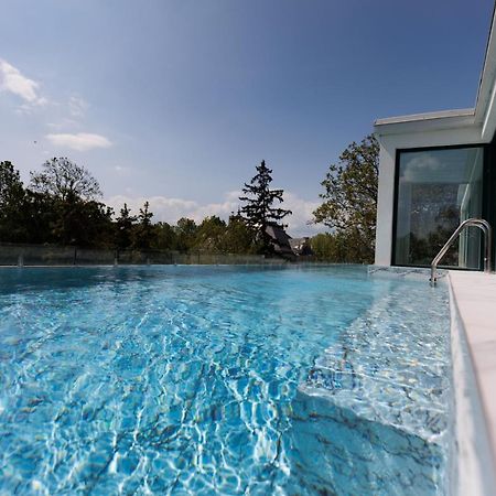 Villa Bauhaus Wellness Apartman Siofok Ngoại thất bức ảnh