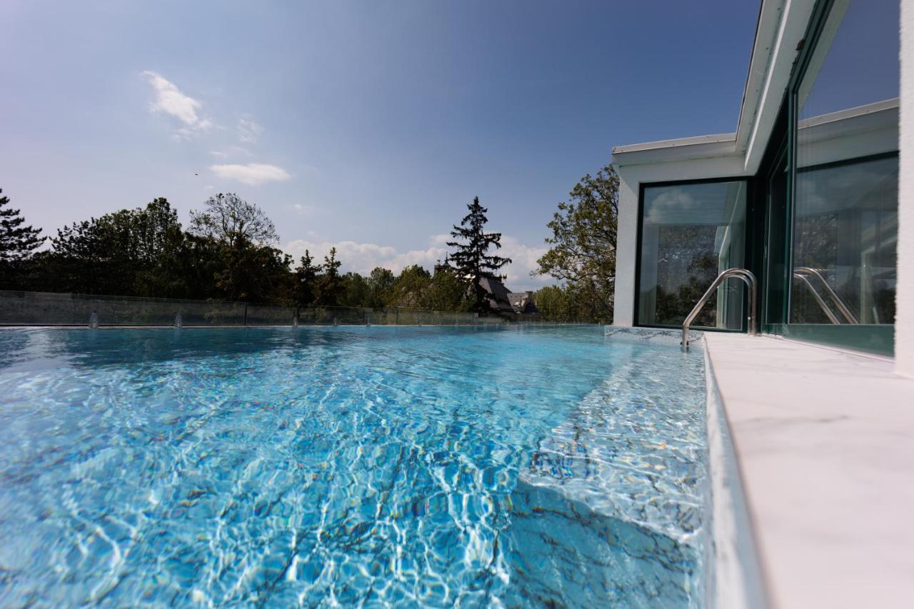 Villa Bauhaus Wellness Apartman Siofok Ngoại thất bức ảnh